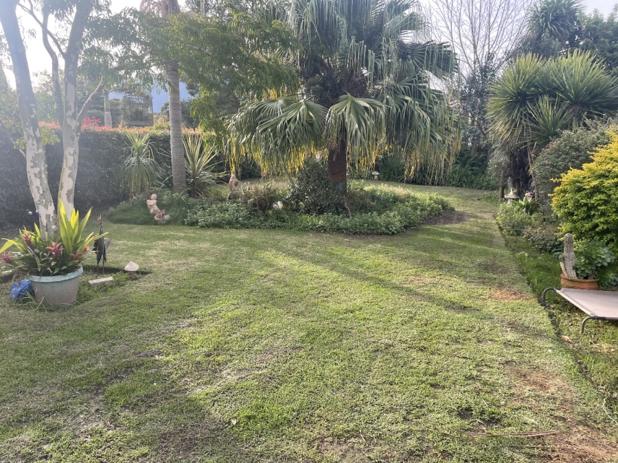 4 Bedroom Property for Sale in Loerie Park Western Cape
